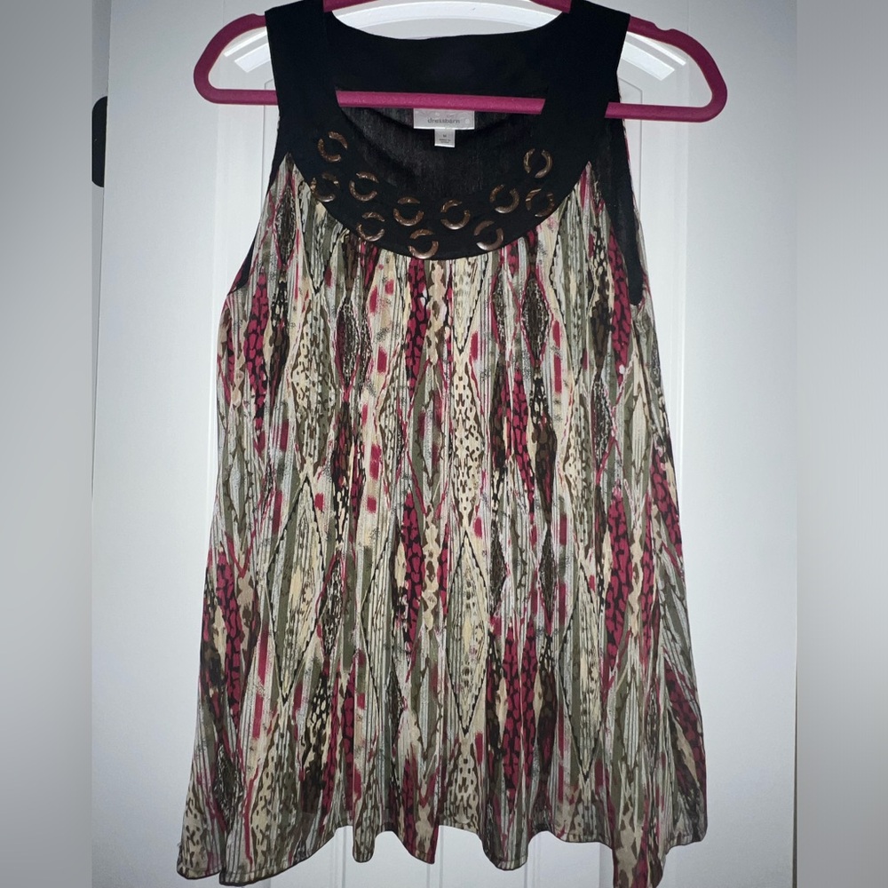 Dressbarn woman sleeveless top